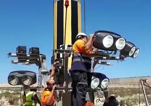 Er høje mastelys sikre?