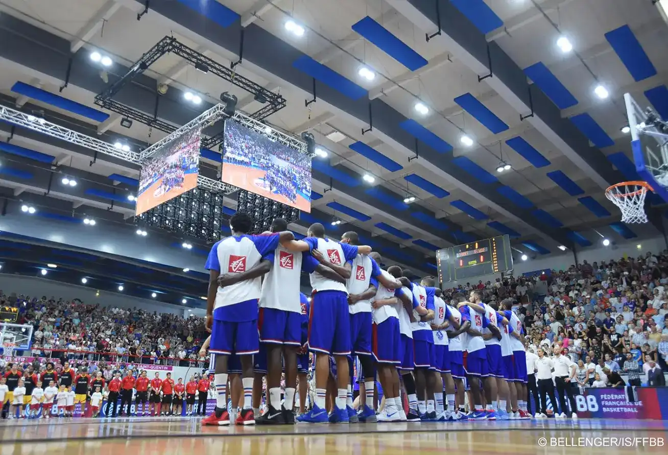 What Are the Advantages of Sports Venue 120000lm Led Sports Light 347 Vac Basketball Court Lights?